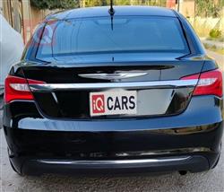 كرايسلر 200